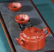 《梅花周盤》紫砂壺名家高級工藝美術師全手工純制壺名家大紅袍周盤