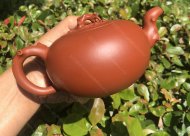 樹樁葡萄壺；朱泥380CC