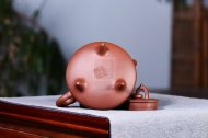 《環(huán)龍三足》宜興國(guó)家工藝美術(shù)師工紫砂壺底槽青茶壺茶具